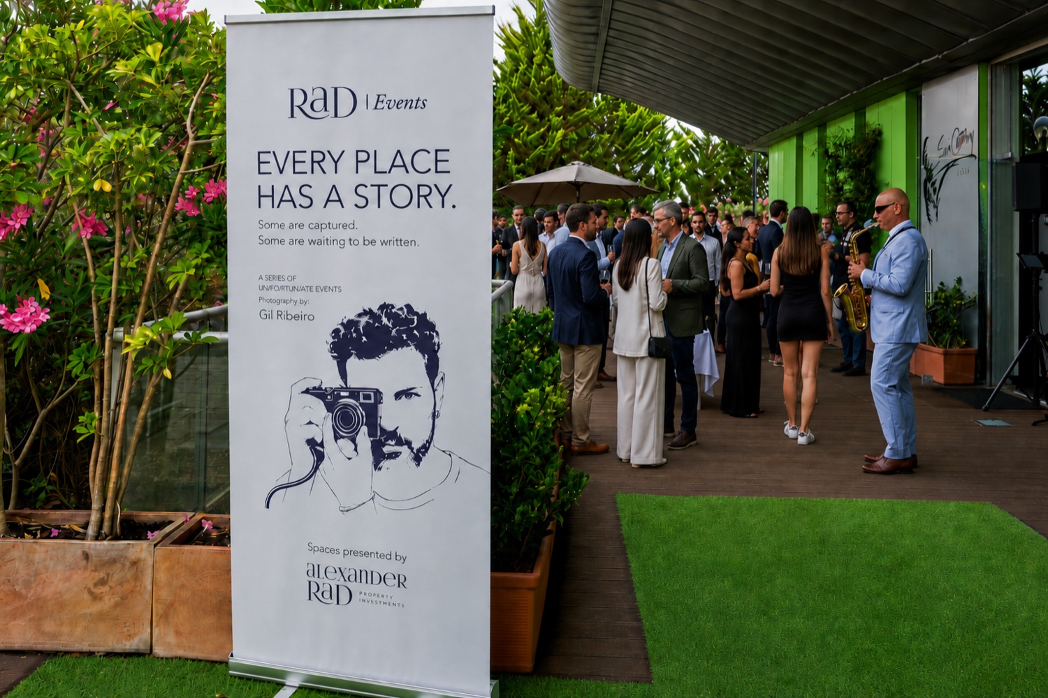 Momento de networking no evento RAD no Edifício Orange